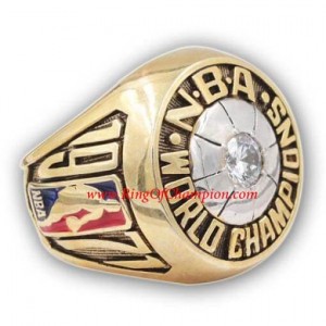 1970 - 1971 Milwaukee Bucks Basketball World Champ..